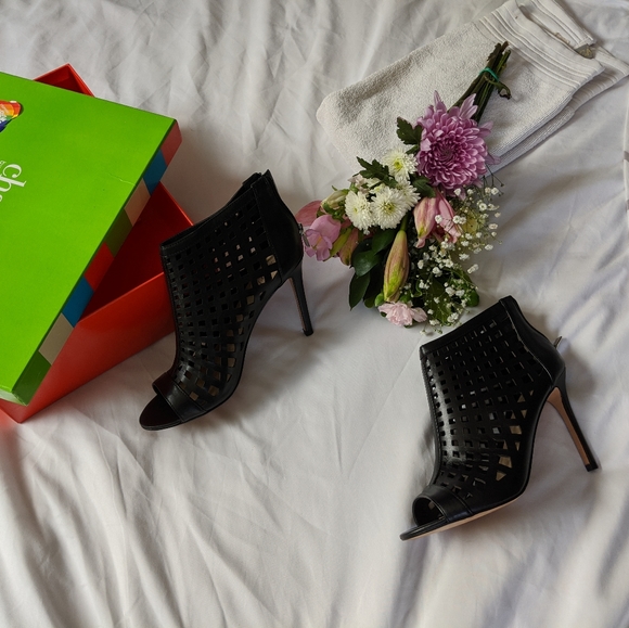 Charles by Charles David black heel - Picture 1 of 7